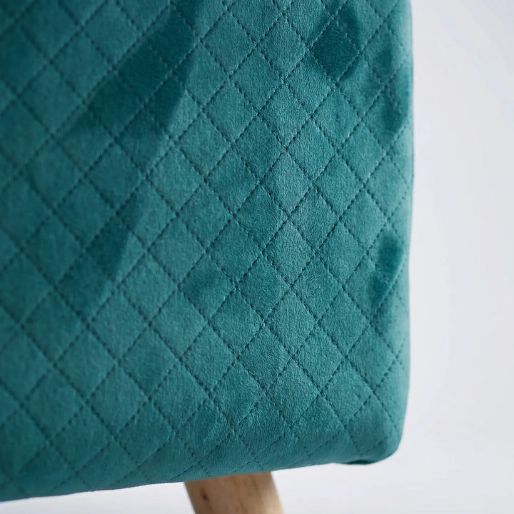 Elegantes Tiersofa Im Skandinavischen Stil -  Restiva