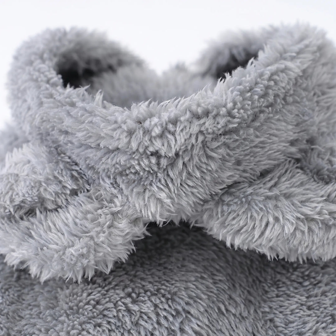 Fluffiger Tierpullover Mit Kapuze -  Fluffon