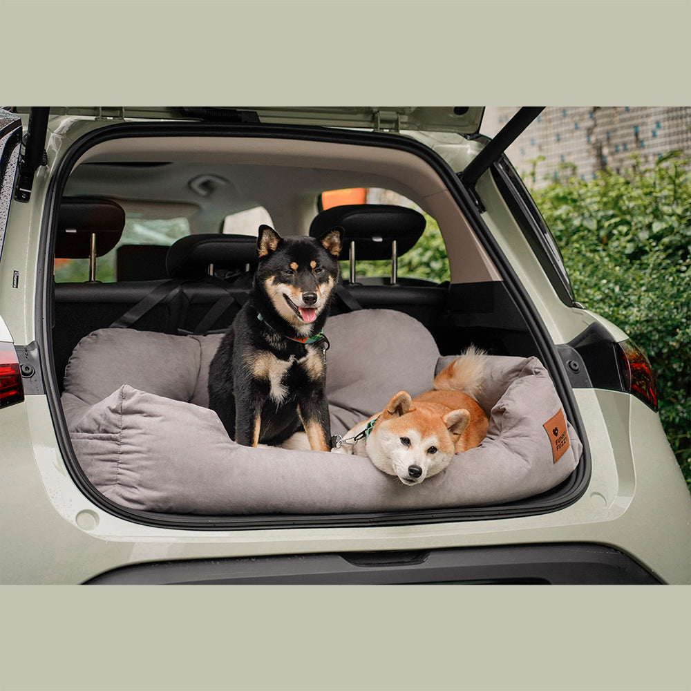 Komfortables Hundebett Für Das Auto -  Barkova