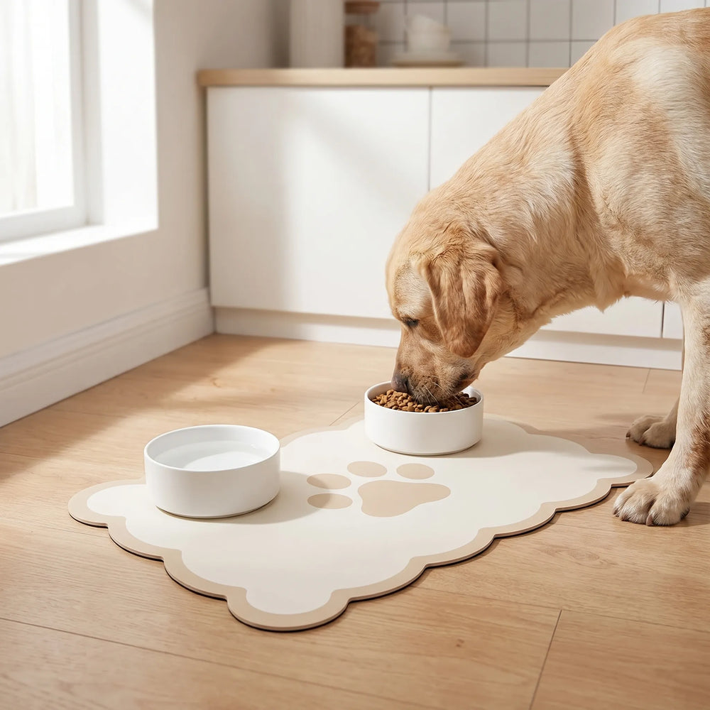 Saugfähige Napfunterlage Mit Pfotenmotiv -  PawMatte
